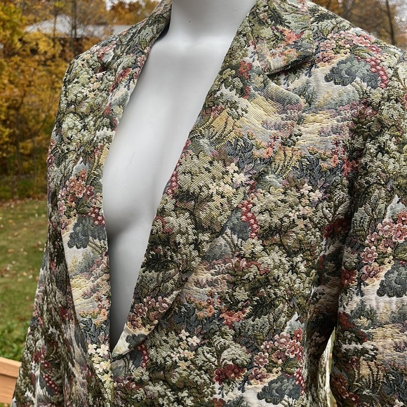 Lands End gorgeous tapestry cropped jacket, 14 - Picture 2 of 11